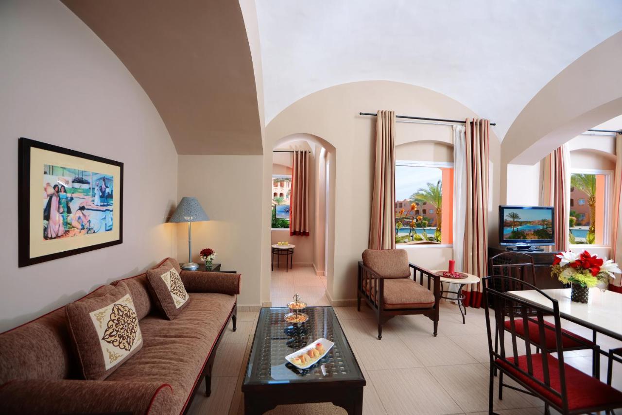 Jaz Makadi Oasis Resort Hurghada Bagian luar foto