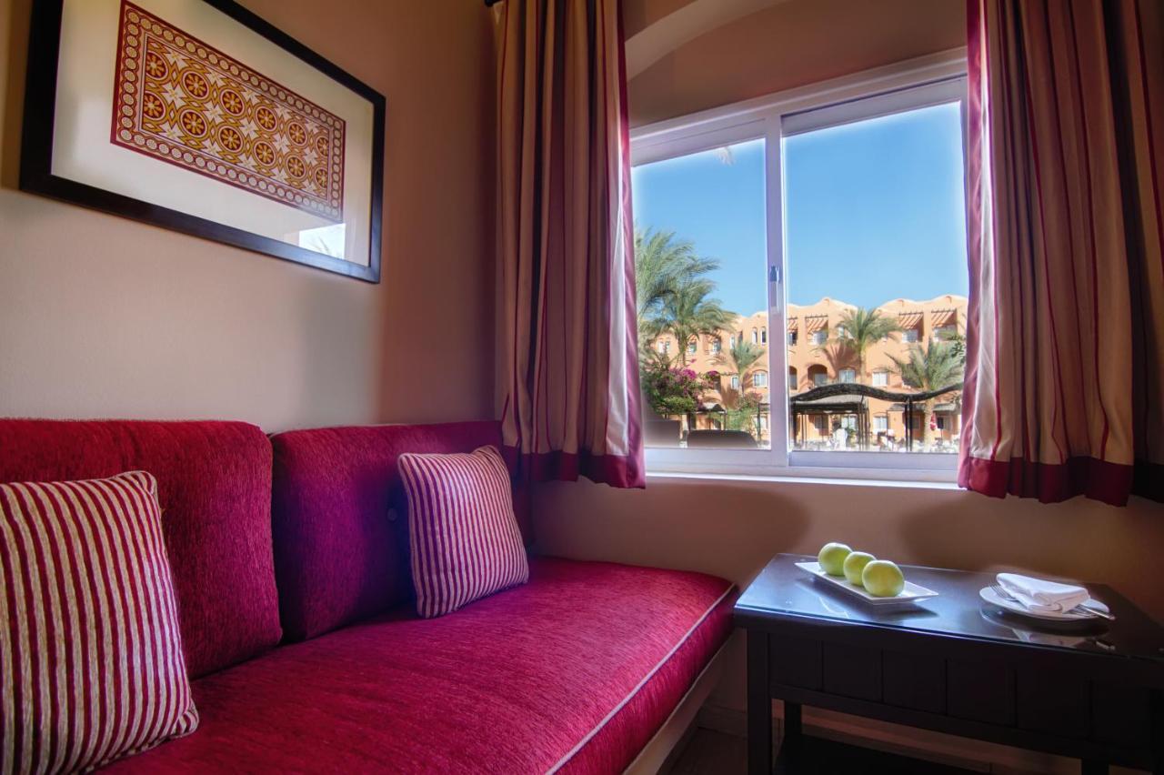Jaz Makadi Oasis Resort Hurghada Bagian luar foto